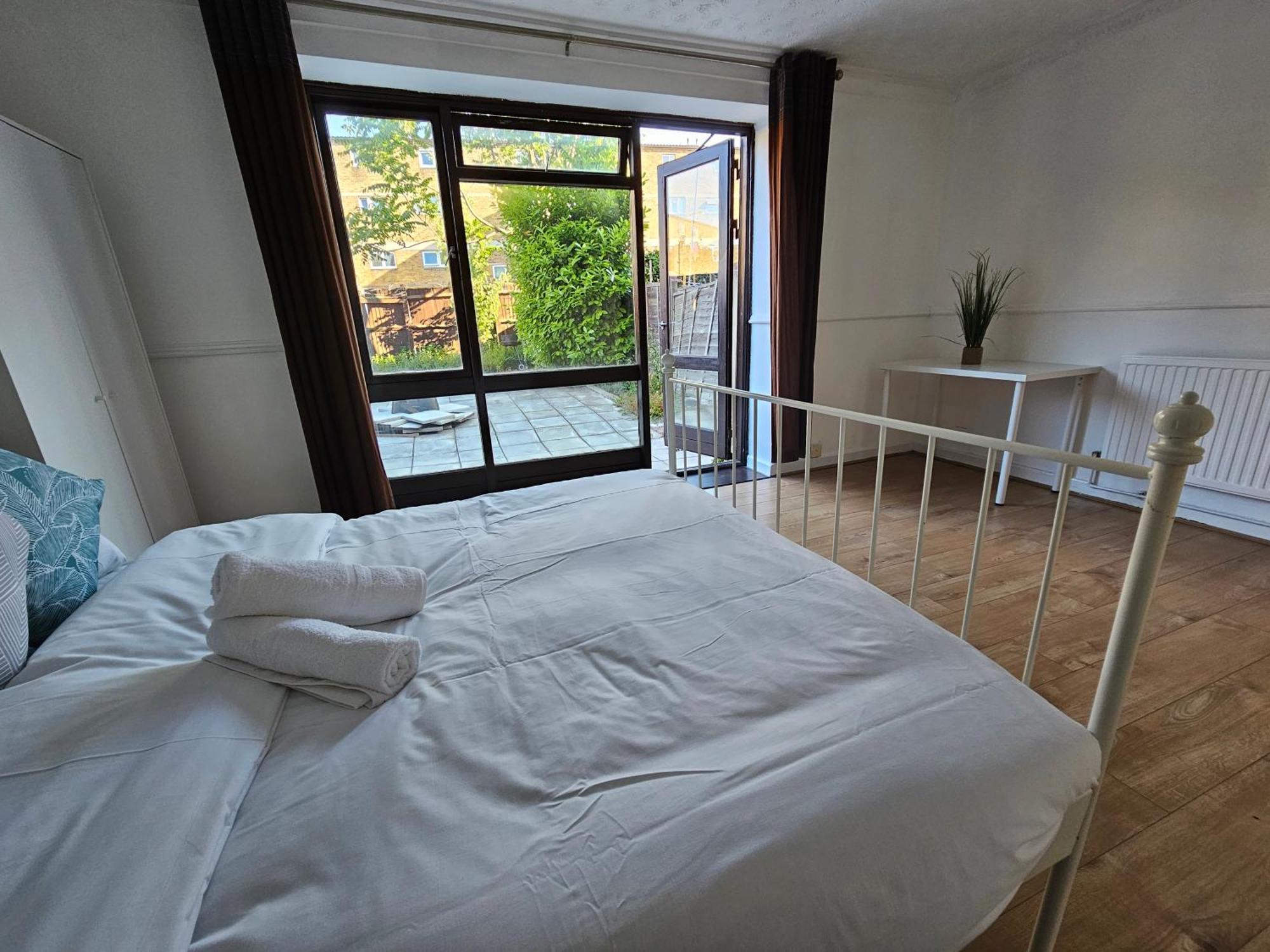 Towerhill Rooms London Exterior foto